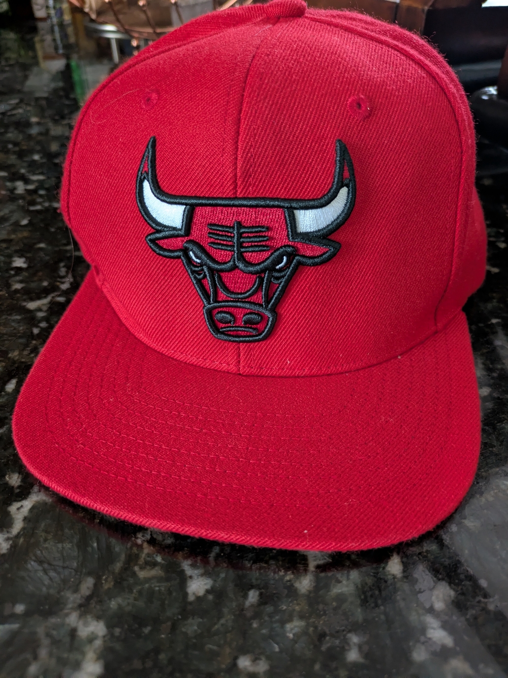 Mitchell & Ness Red Chicago Bulls Snapback - Picture 1 of 4